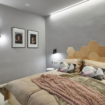 Orangehomes Unique Design 3 Bathrooms Flat Budapeste Exterior foto